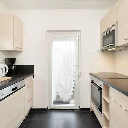 بيت للعطل Schneider- Snieder's Hoeg *